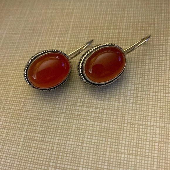 Beautiful carnelian dangle artwork earrings - Picture 6 of 9
